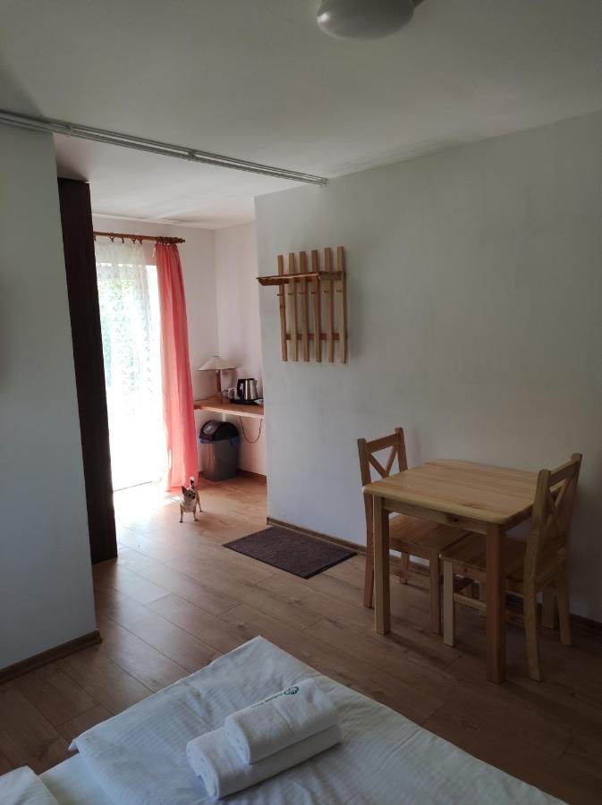 Rezydencja Bukowy Dwor Czarna  Exteriör bild